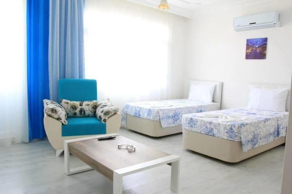 Mavi Butik Apart Çeşme Eksteriør billede