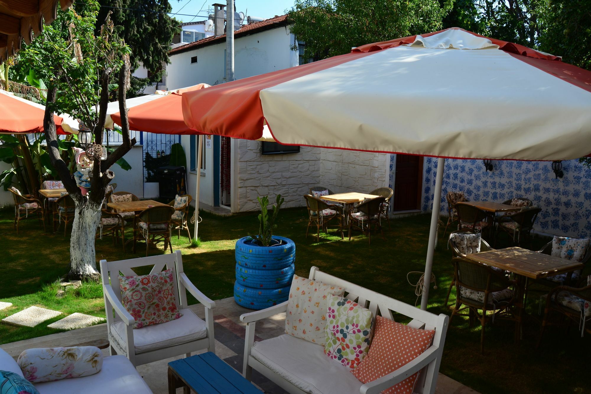 Mavi Butik Apart Çeşme Eksteriør billede